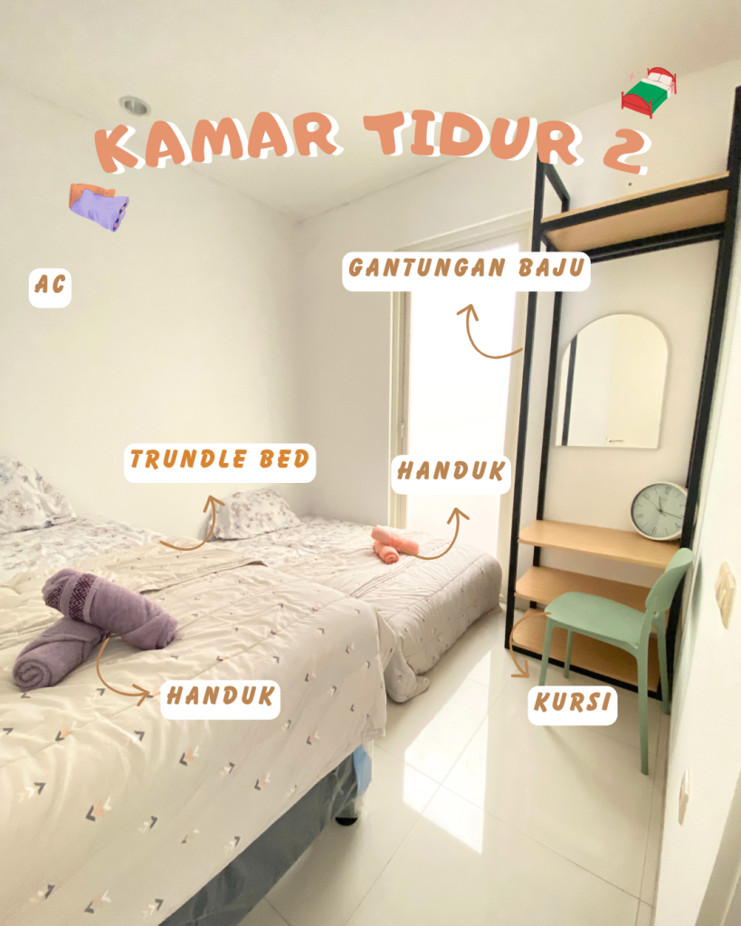 kamar tidur kedua yang dilengkapi dengan ac, queend bed, gantungan baju