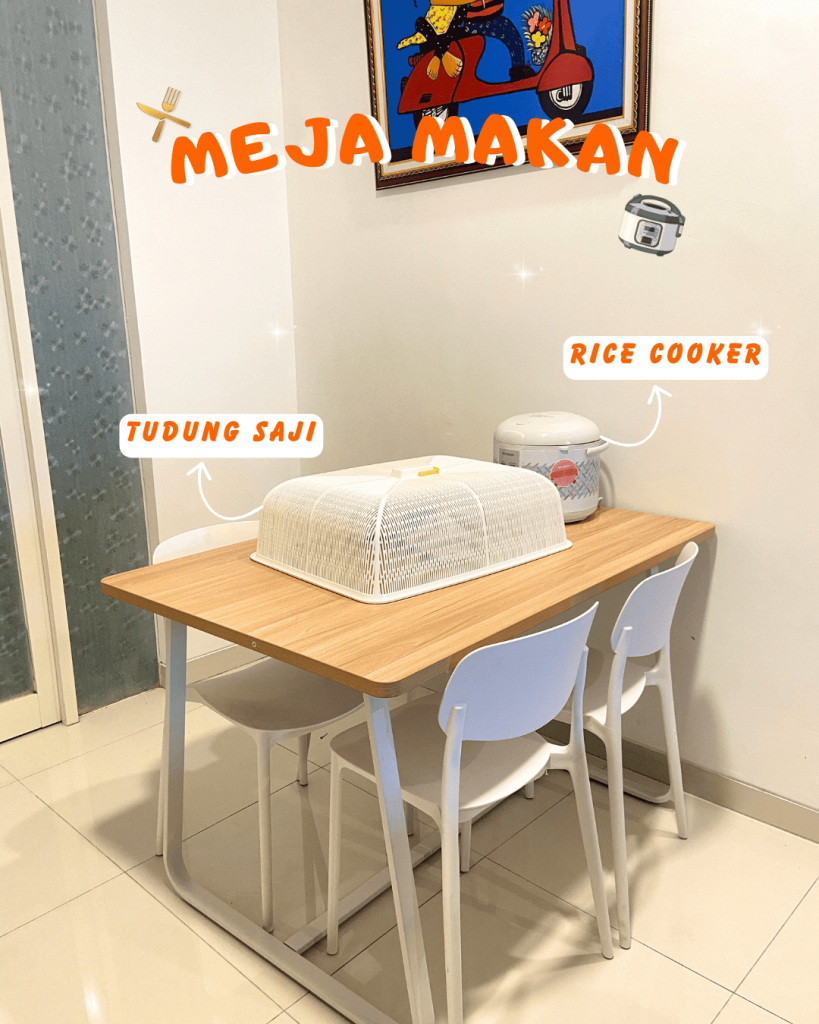 area meja makan yang open space dengan ruang tamu